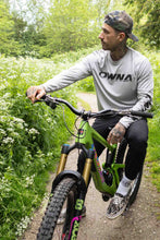 Load image into Gallery viewer, VOLT LONG SLEEVE JERSEY
