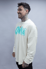 Load image into Gallery viewer, &#39; VIBE &#39; OVERSIZED LONG SLEEVE